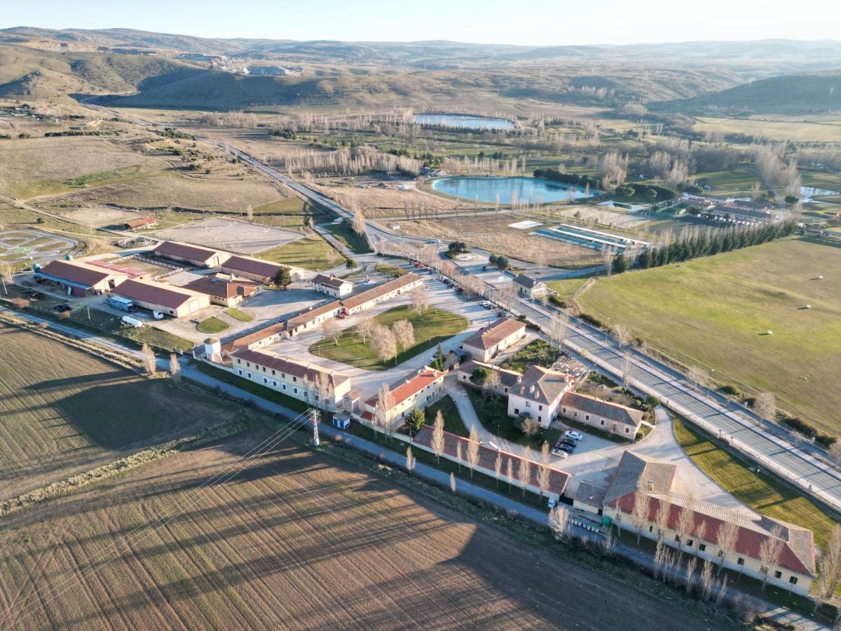 Vettonia Hotel Ávila Exterior photo