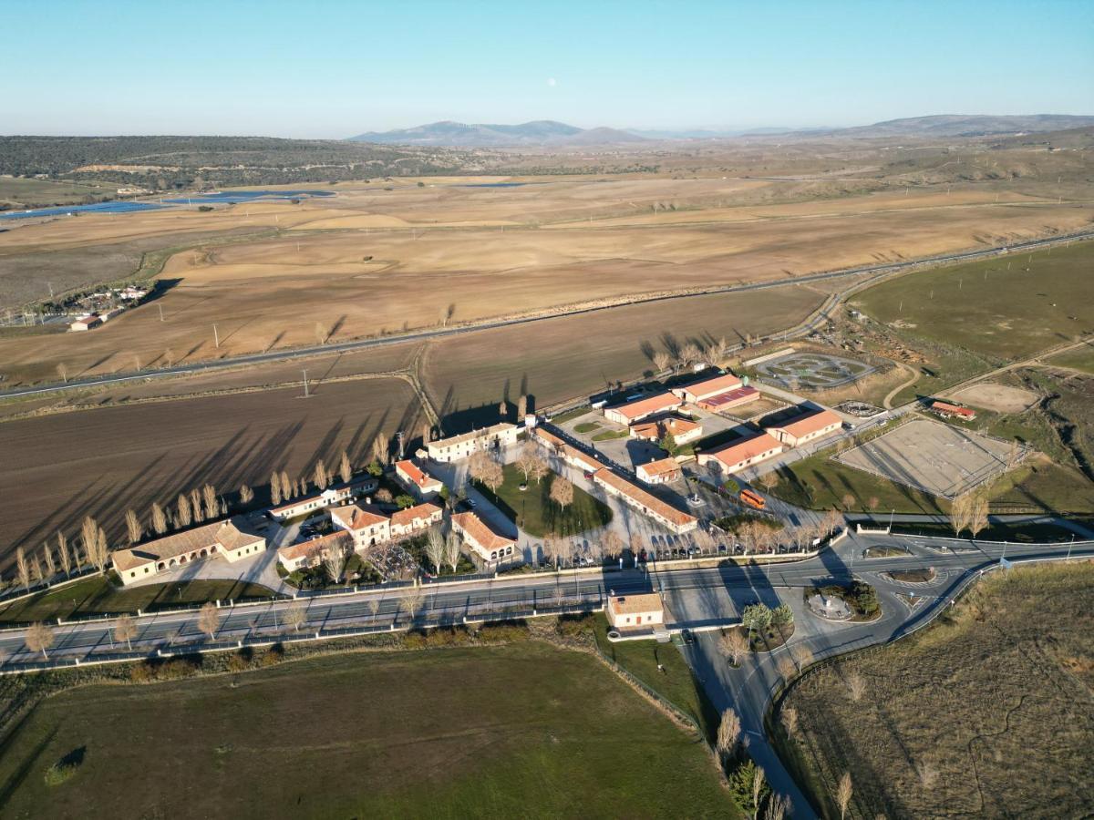 Vettonia Hotel Ávila Exterior photo
